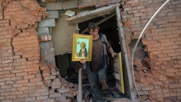 Ukraine: une église atteinte par des tirs d’artillerie à Slaviansk
