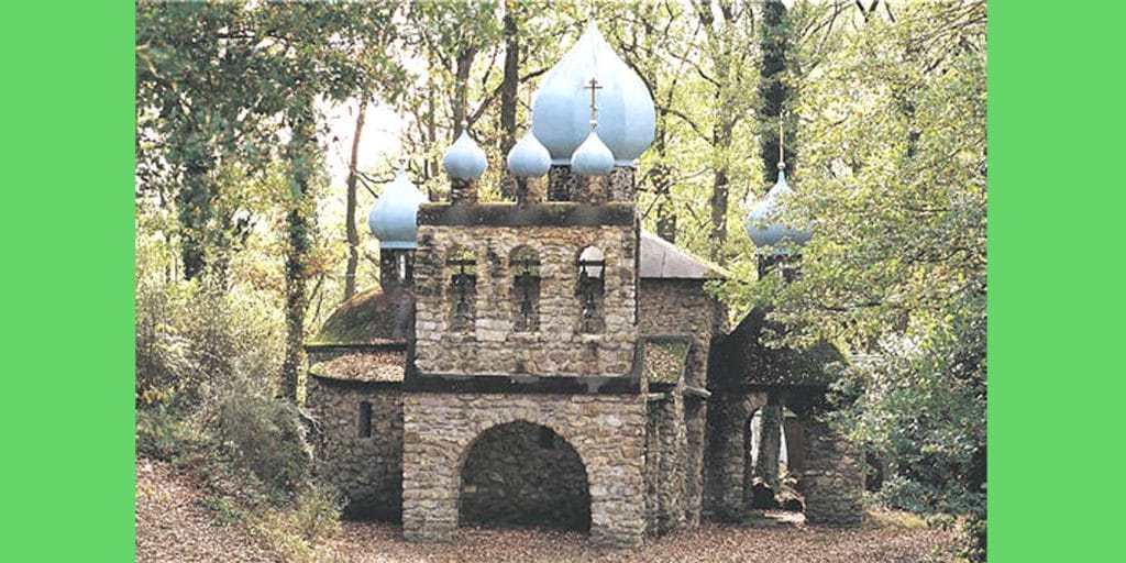 Le skit du Saint-Esprit, à Le-Mesnil-Saint Denis, inscrit au « Patrimoine du XXe siècle » par le ministère de la Culture