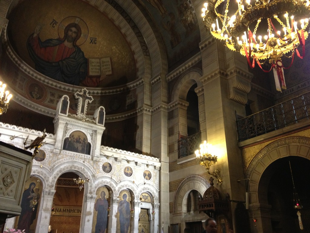 Reprise des divines liturgies mensuelles en français à la cathédrale Saint-Etienne à Paris