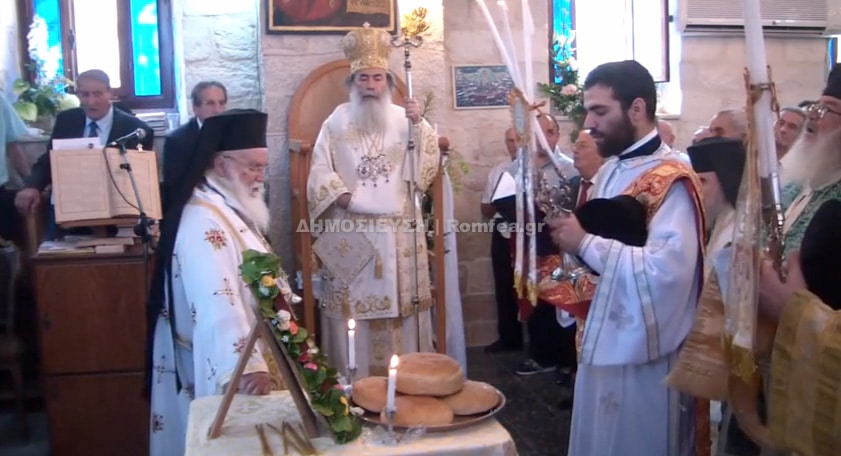 Le patriarche de Jérusalem Théophile III a célébré la liturgie en la paroisse orthodoxe arabophone du prophète Élie à Tarchira, qui fête son centenaire