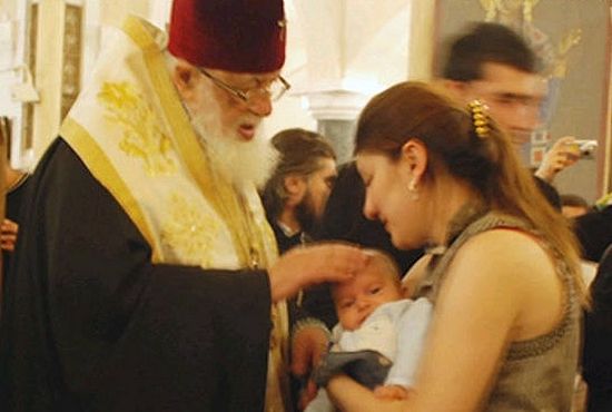 Le catholicos-patriarche Élie de Géorgie est devenu parrain d’encore 600 enfants