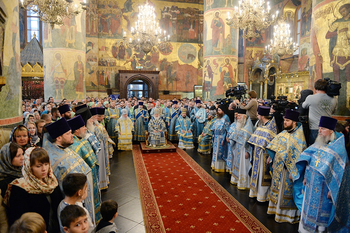 Le patriarche de Moscou Cyrille a célébré la sainte liturgie en la cathédrale de la Dormition du Kremlin