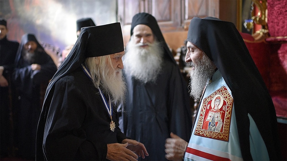 Le métropolite de Kiev Onuphre s’est rendu au monastère de Saint-Pantéléimon sur le Mont Athos