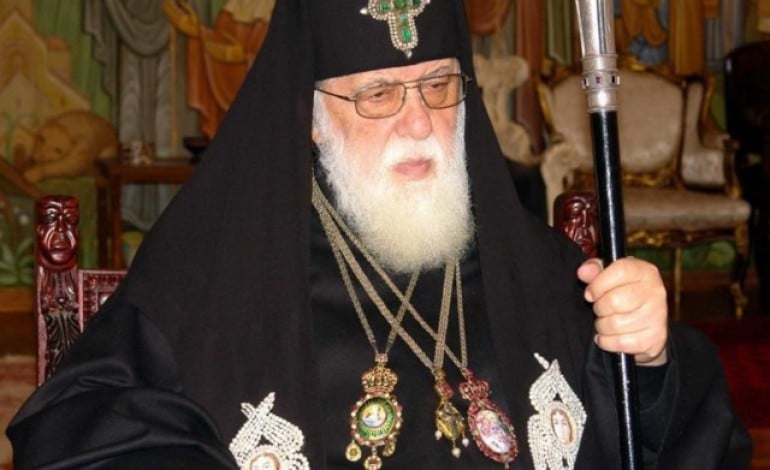 Le patriarche de Géorgie Élie II : « N’expulsez pas de leurs logements les gens qui ne peuvent s’acquitter de leurs dettes ».