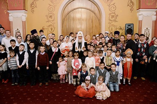 Le jour de Noël, le patriarche de Moscou Cyrille a rencontré les familles nombreuses