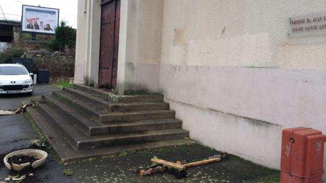 Rennes: des dégradations devant une église orthodoxe