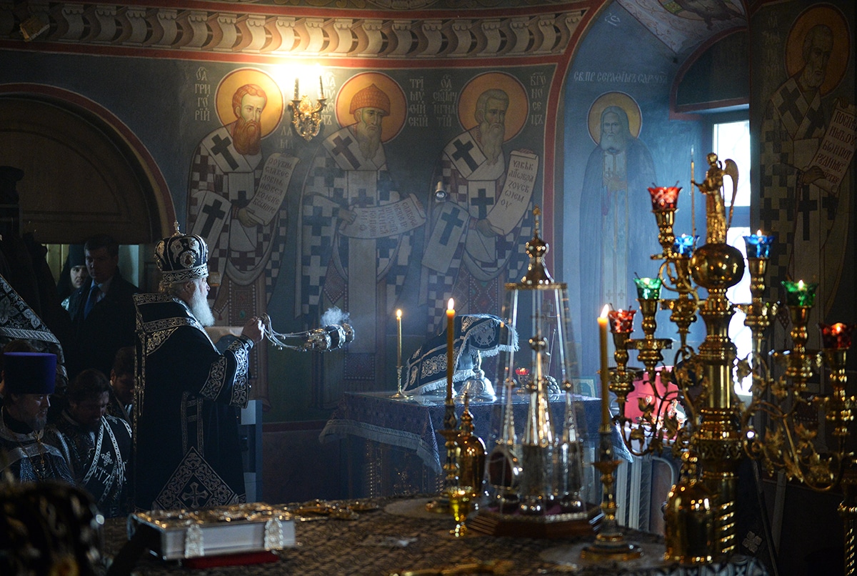 Le patriarche de Moscou Cyrille a célébré 214 offices en 2014