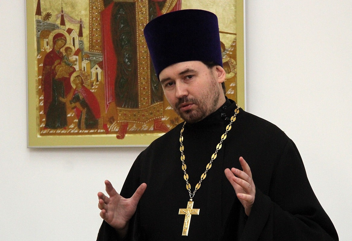 Un archiprêtre du diocèse d’Ekaterinbourg, est interdit de célébration pour avoir lancé des appels à rejoindre les séparatistes pro-russes à Lougansk