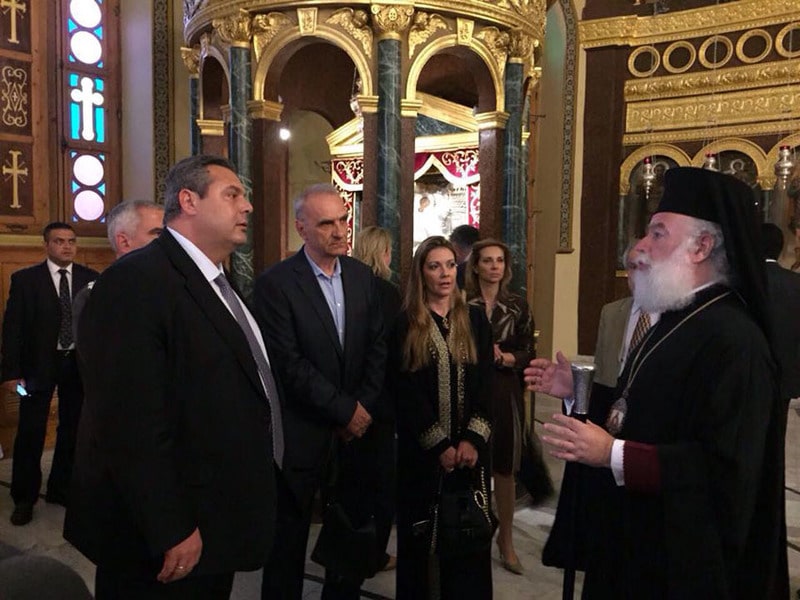 Le ministre grec de la Défense, P. Kamenos, en visite officielle en Égypte, a rendu visite au patriarche d’Alexandrie au monastère Saint-Georges du Caire