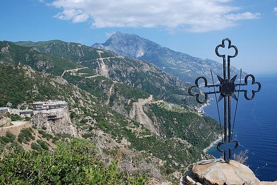 Le gouvernement grec allouera une somme de 1.3 million d’euros au Mont Athos