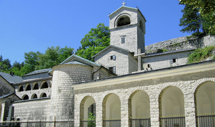 Un projet de loi du gouvernement monténégrin, dit « de la liberté religieuse », menace l’existence de l’Église orthodoxe serbe dans ce pays