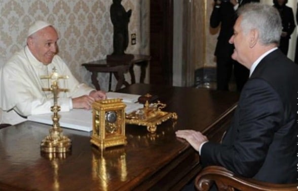Le président serbe Nikolić a rencontré le pape François au Vatican