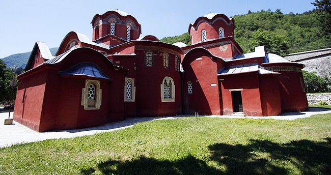 Lettre du Saint-Synode de l’Église orthodoxe serbe à la directrice générale de l’UNESCO au sujet de la candidature de l’État auto-proclamé du Kosovo à l’entrée dans ladite organisation