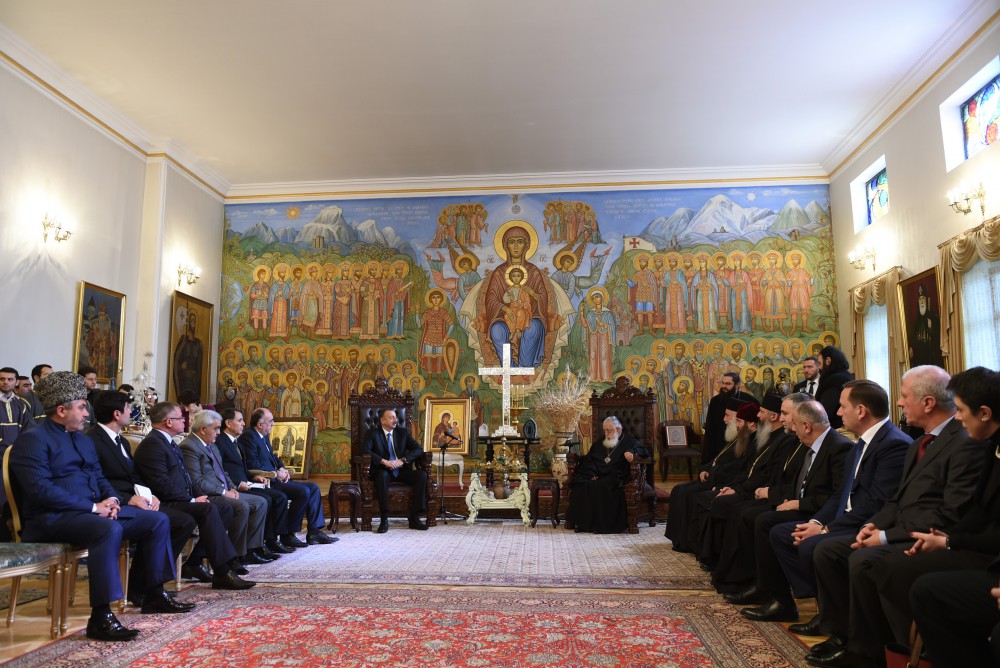 A Tbilissi, rencontre du président de l’Azerbaïdjan, Ilham Aliyev, et du patriarche de Géorgie Elie II