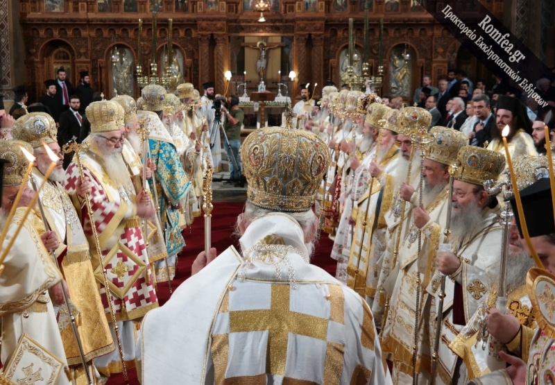 Projet du gouvernement grec pour mettre à la retraite les évêques à l’âge de 67 ans