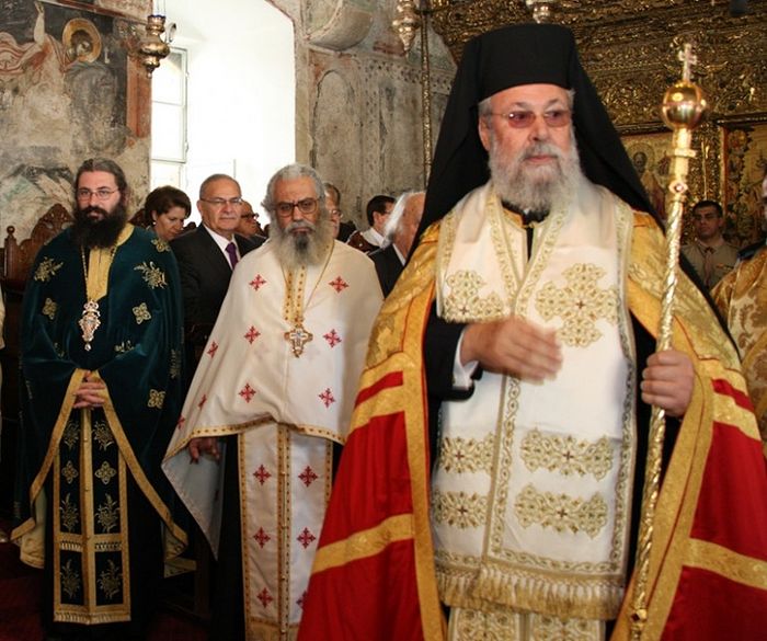 L’archevêque de Chypre a déclaré que ceux qui voudraient être incinérés ne pourront obtenir des funérailles à l’église