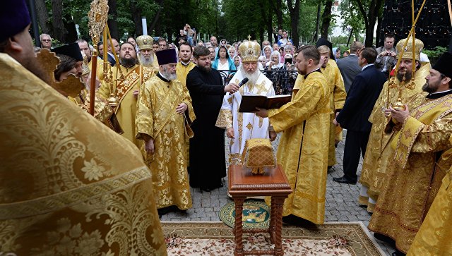 Le patriarche de Moscou Cyrille a consacré la nouvelle église Saint-Jean-Baptiste au monastère de Novodievitchi, sur l’emplacement de l’ancienne, qui avait été détruite par les soldats de Napoléon
