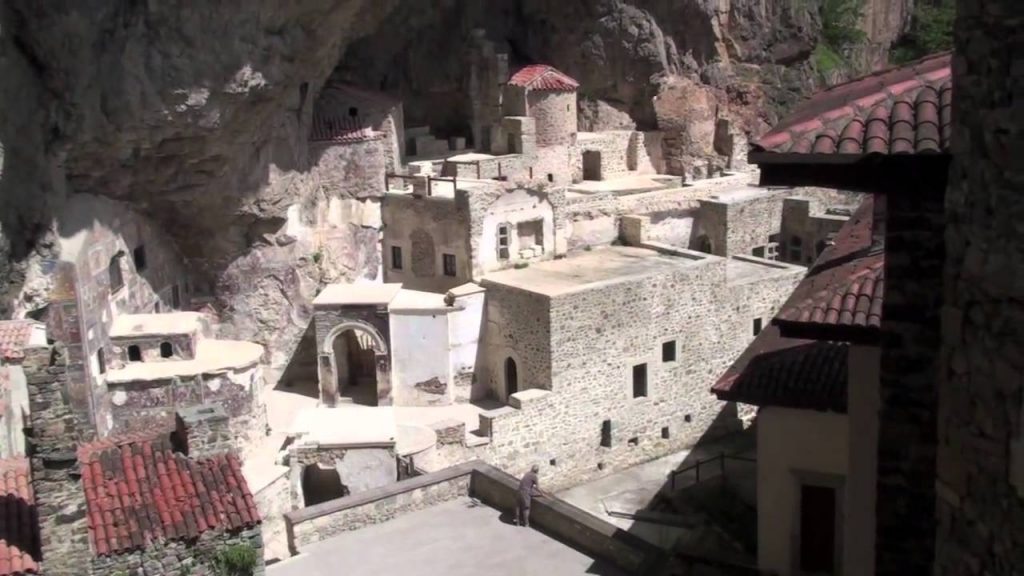 L’Église orthodoxe russe se réjouit de la reprise des offices au monastère de la Mère de Dieu de Soumela en Turquie