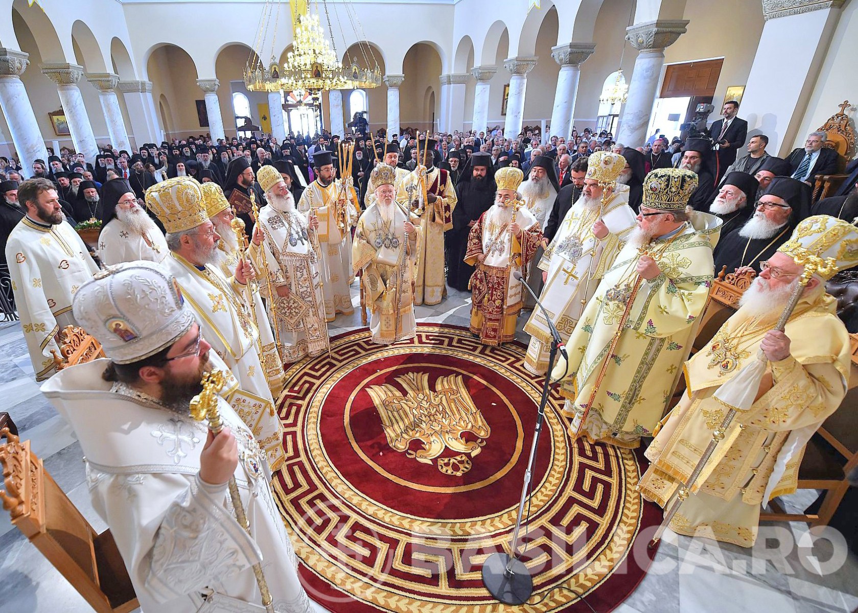 « Toute clarification concernant la foi doit être faite dans la communion ecclésiale, non dans la désunion » a déclaré le Saint-Synode du Patriarcat de Roumanie au sujet du Concile de Crète
