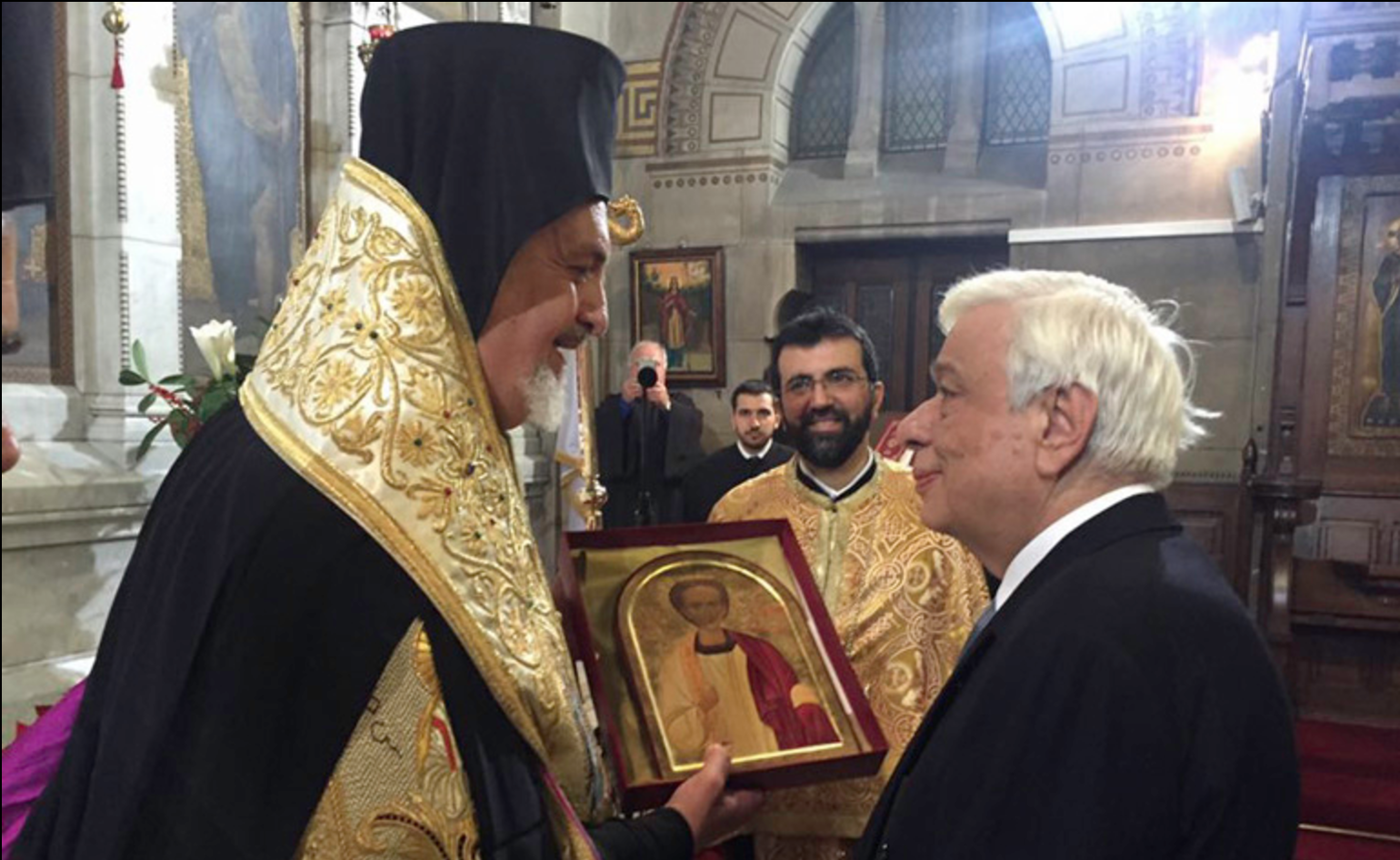Le président de la République hellénique s’est rendu à la cathédrale grecque Saint-Étienne de Paris