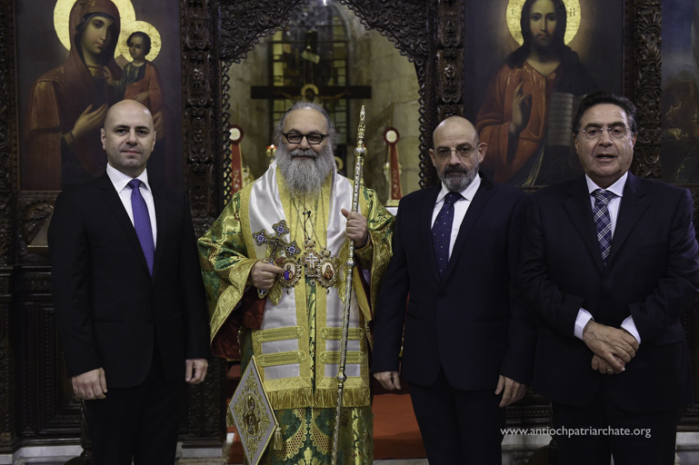 Le patriarche d’Antioche Jean X a célébré la sainte liturgie à Balamand en présence de plusieurs ministres libanais