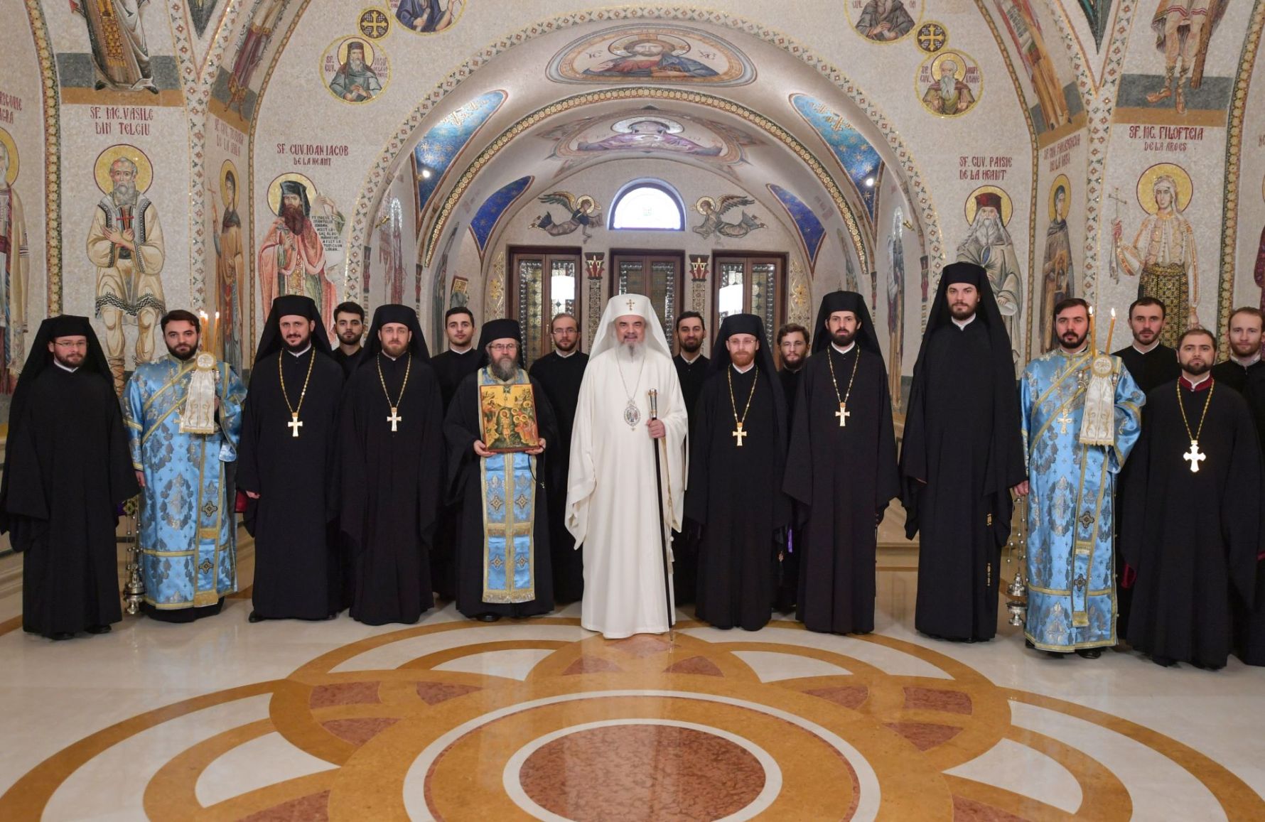 Le patriarche de Roumanie Daniel : « L’eau de la fête du Baptême du Seigneur permet aussi de rafraîchir dans notre conscience le fait que nous sommes baptisés, que nous sommes chrétiens »