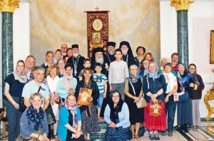 Rencontre des pèlerins avec le 9atriarche Théophile III de Jérusalem