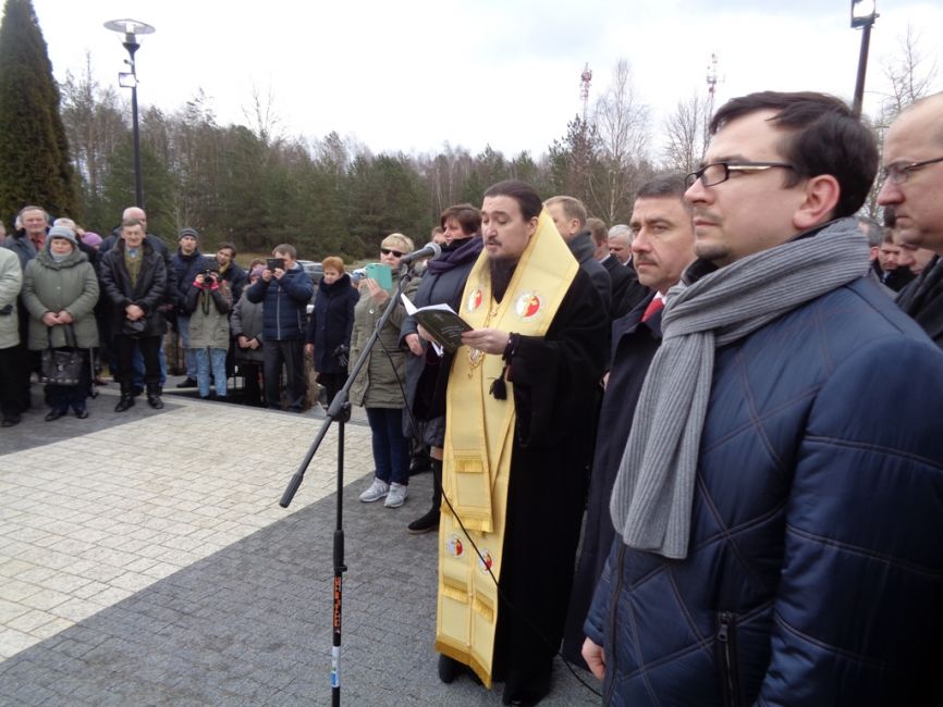 Bénédiction du cimetière militaire russe à Milejczyce (Pologne) rénové après sa profanation
