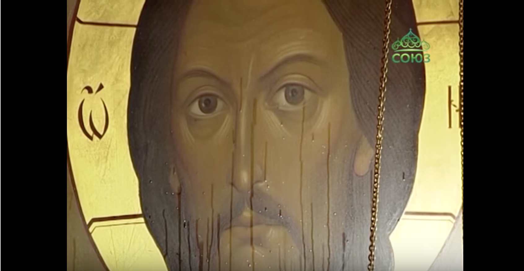 Deux icônes d’une église de la région de Saint-Pétersbourg exsudent une huile miraculeuse