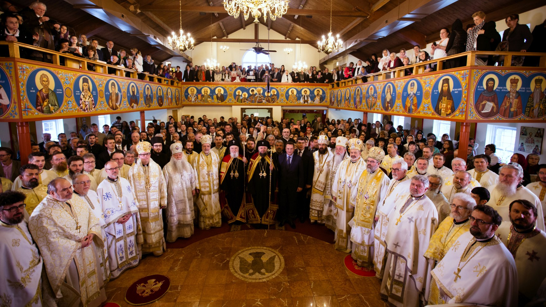 Intronisation à Chicago du premier métropolite du diocèse des deux Amériques de l’Église orthodoxe roumaine