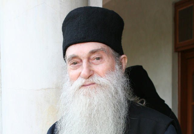 L’Église orthodoxe roumaine commémore le sixième anniversaire tu trépas du père Arsène Papacioc, un grand staretz contemporain
