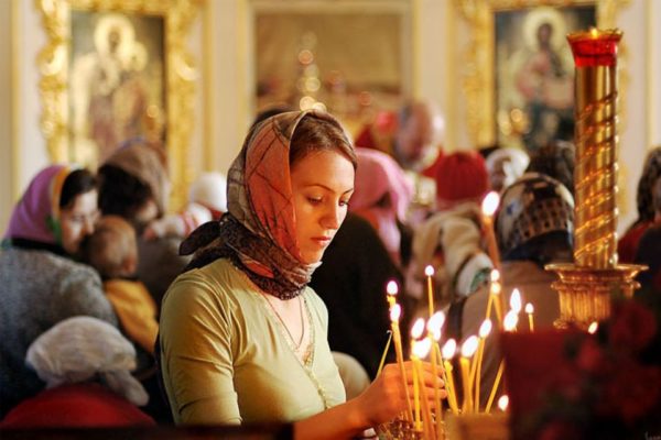 Deux tiers des Russes ont confiance dans leur Église, selon un sondage