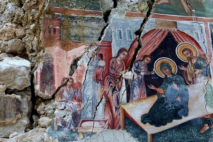Restauration d’anciennes églises orthodoxes en Albanie