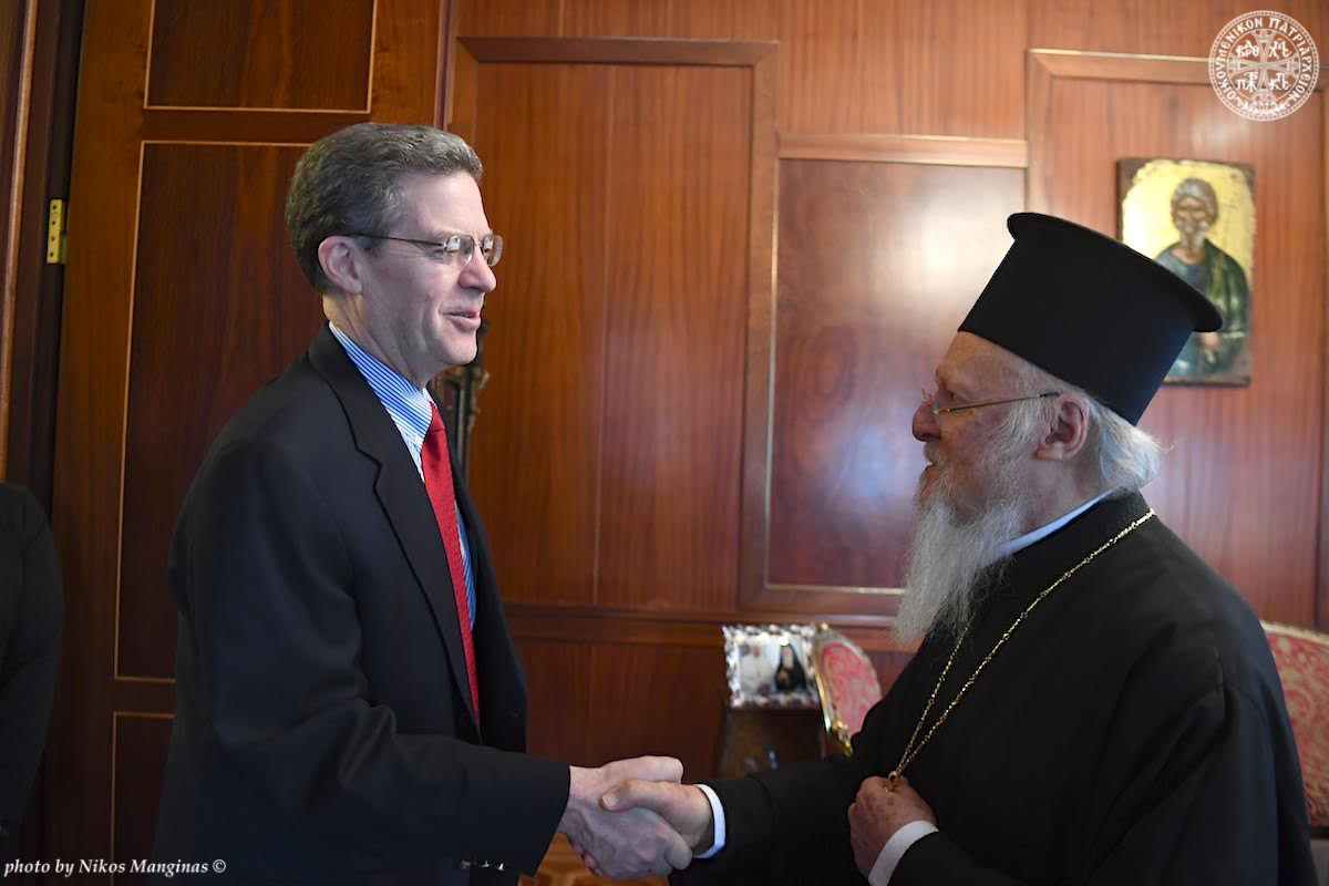 L’ambassadeur américain Samuel Brownback a rendu visite au patriarche Bartholomée