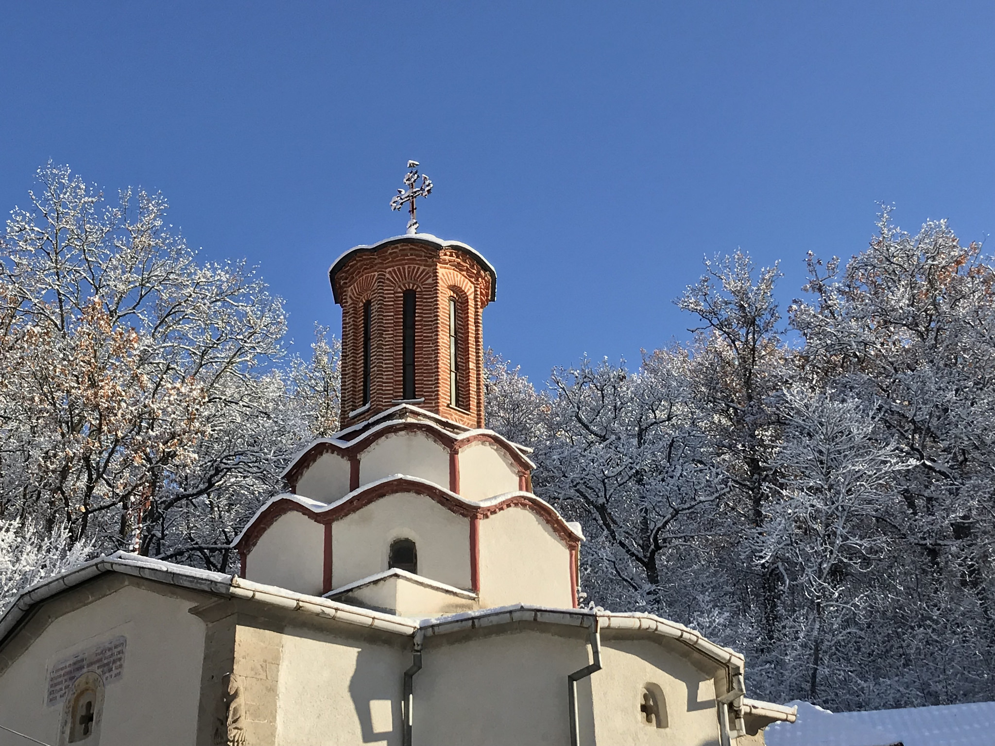 Monastère de Draganac des Saints Archanges Michel et Gabriel au Kosovo