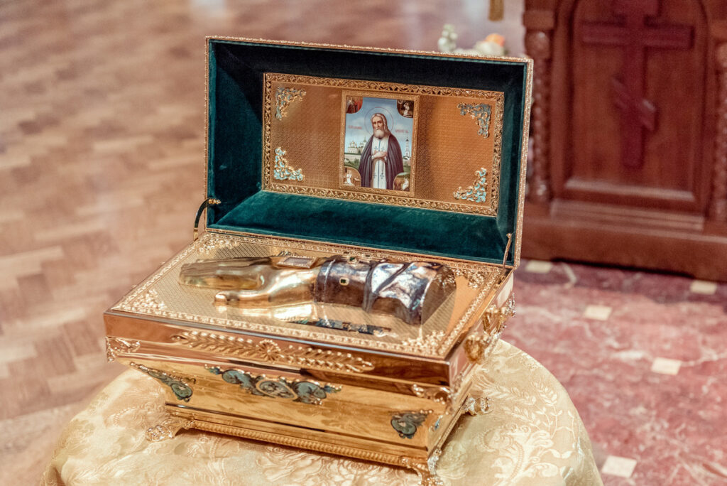 Les reliques de saint Séraphin de Sarov à Londres