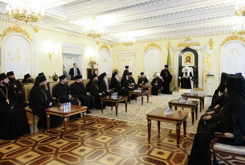 Allocution du patriarche de Moscou Cyrille aux délégations des Églises orthodoxes locales venues à Moscou pour la célébration du baptême de la Rus’