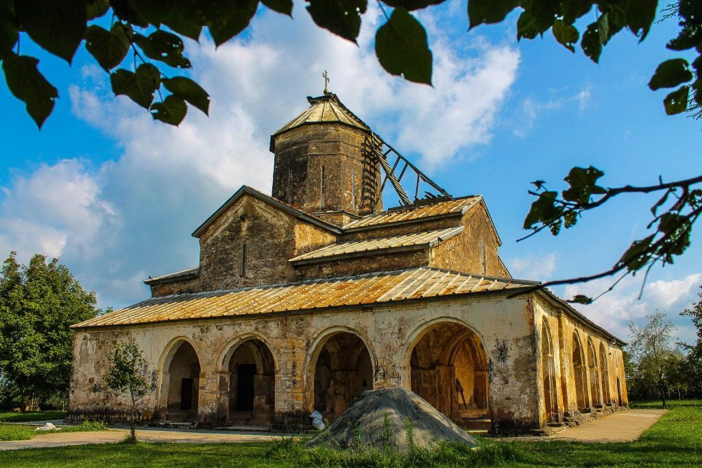 Une fresque ancienne unique de sainte Nina a été découverte en Géorgie