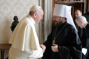 Le métropolite Hilarion de Volokolamsk a été reçu au Vatican par le pape François Le métropolite Hilarion de Volokolamsk a été reçu au Vatican par le pape François