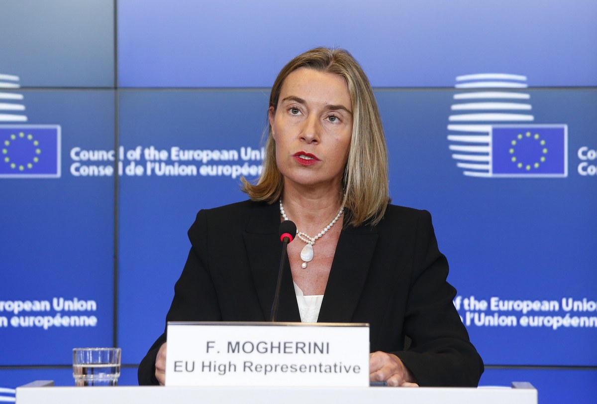 Mme Frederica Mogherini : L’autocéphalie ukrainienne « est une décision interne à la communauté orthodoxe, selon ses propres règles ».