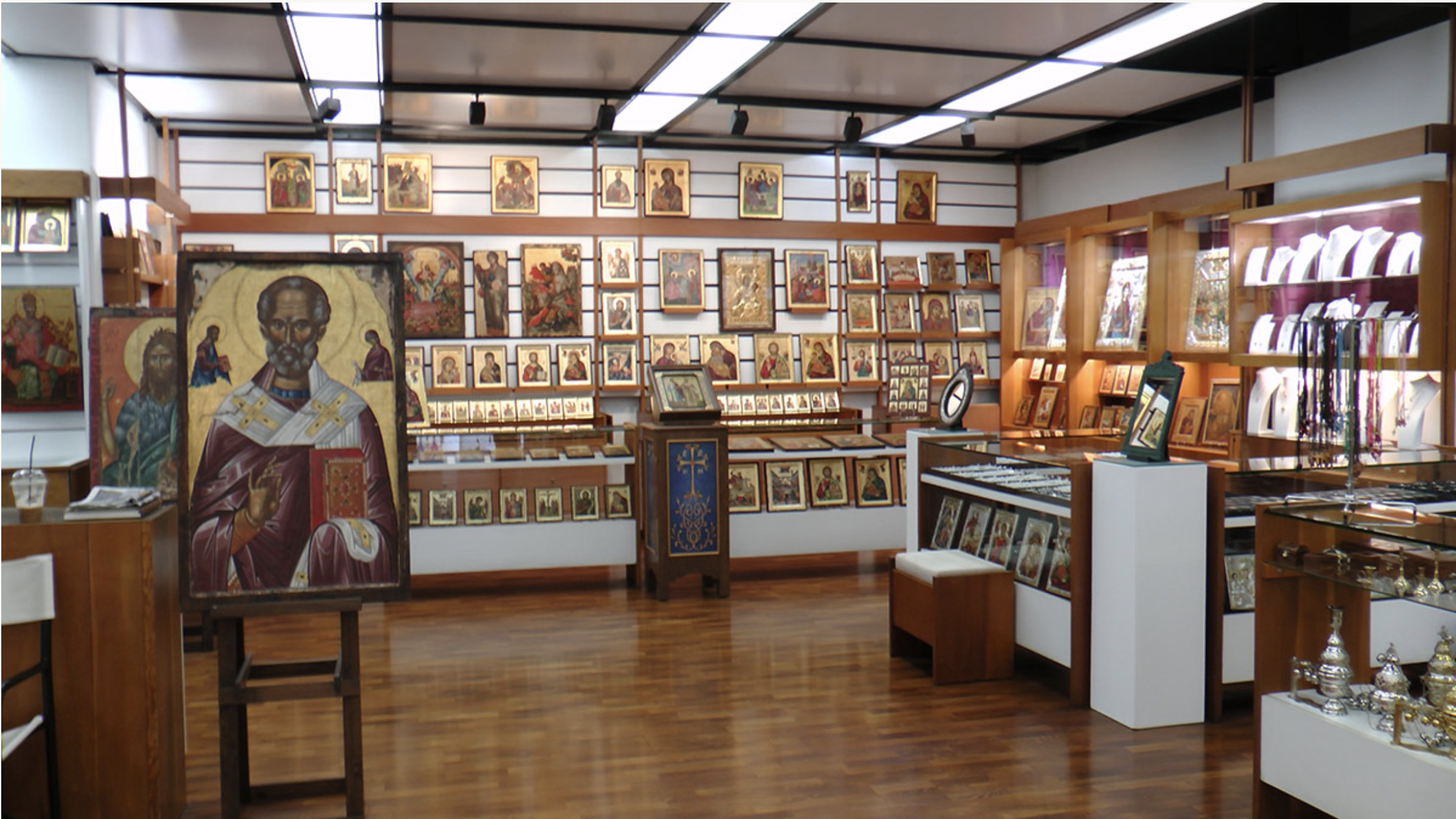 Un magasin d’icônes et de produits monastiques du Mont Athos a été ouvert dans le centre d’Athènes