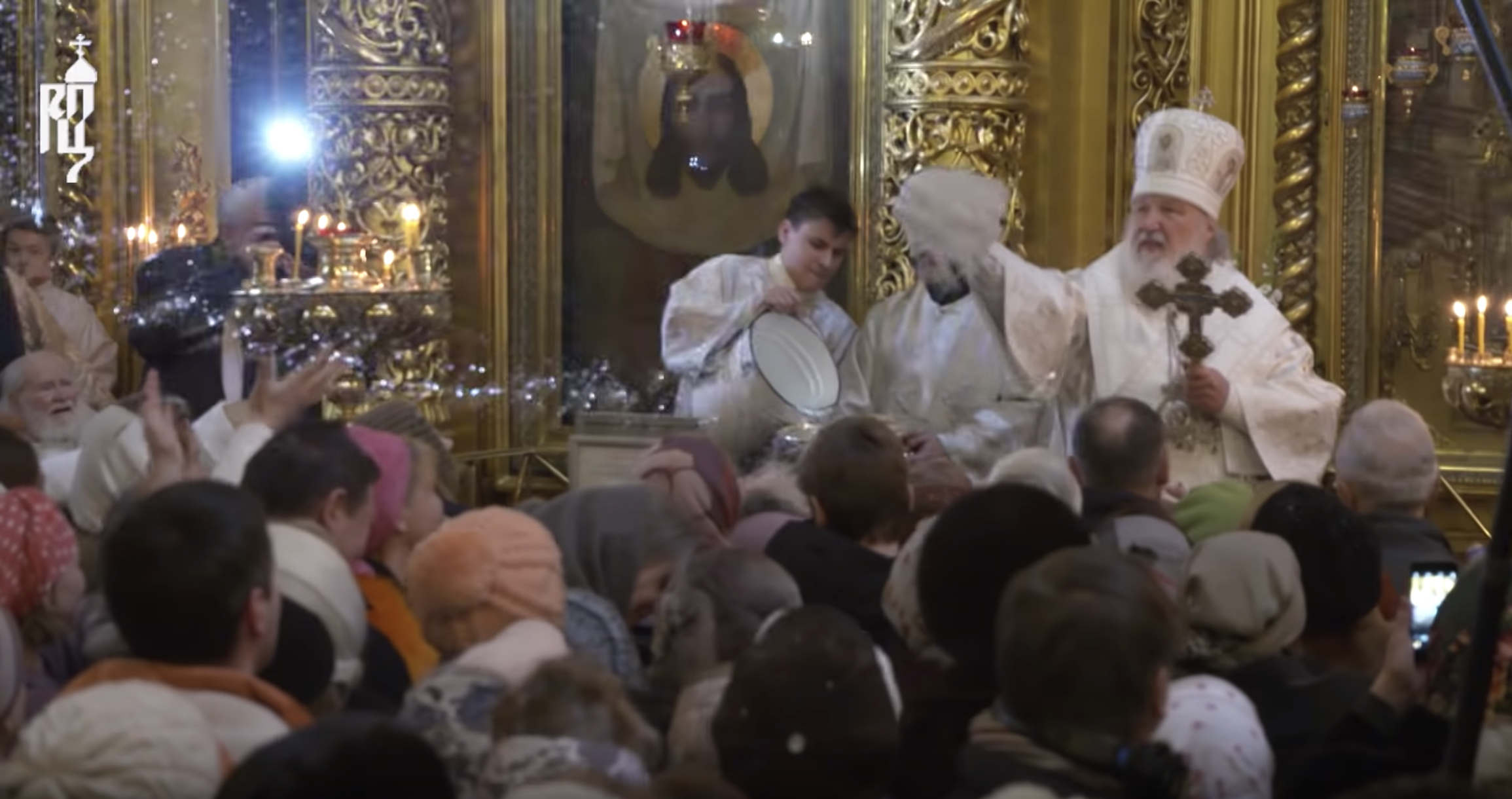 Le patriarche Cyrille a célébré la bénédiction des eaux en la cathédrale de la Théophanie à Moscou (vidéo)
