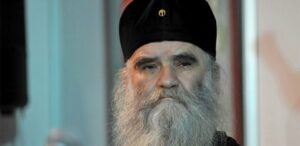 Après avoir rencontré un représentant de la nouvelle Église orthodoxe d’Ukraine, le métropolite du Monténégro Amphiloque confirme que l’Église orthodoxe serbe maintient sa position dans l’affaire ukrainienne