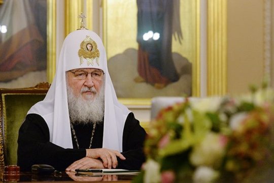 Sur Forbes.fr : “Comment Sa Sainteté, le patriarche Cyrille de Moscou et de toutes les Russies, considère-t-il la position de l’Église orthodoxe en matière d’économie ?”