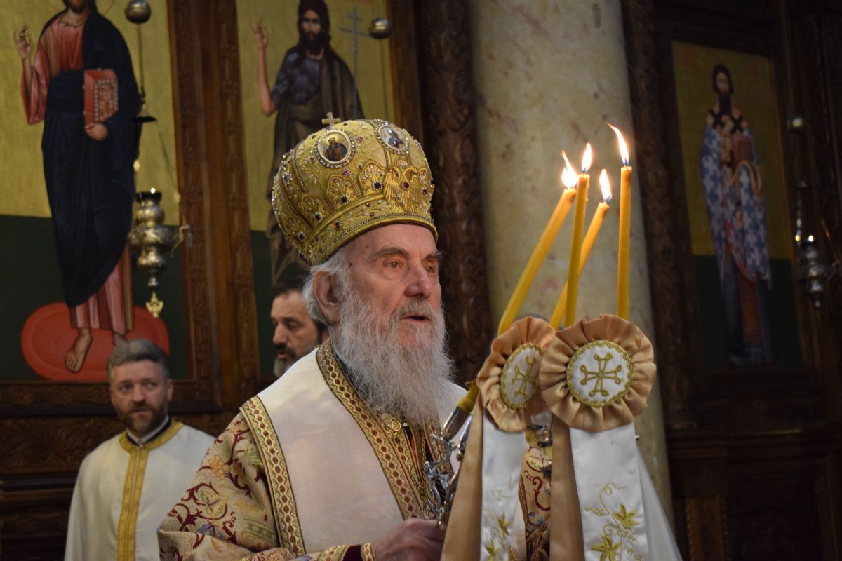 Le patriarche irénée a célébré un office de requiem pour les victimes des bombardements de l’agression de l’otan contre la serbie