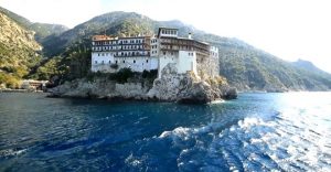 Le Mont Athos est à nouveau ouvert avec des restrictions