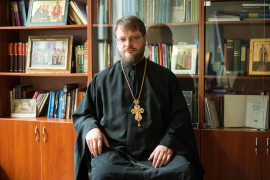 How many Orthodox Christians regularly go to Church in Russia, and why?