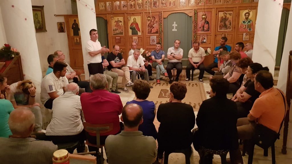 L’Église d’Albanie condamne la tenue de réunions politique dans les lieux de culte