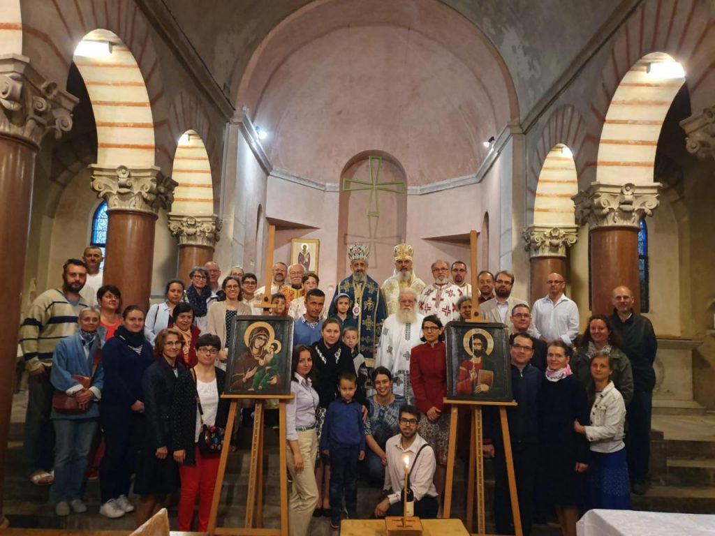 L’archevêque d’Alba Iulia Irénée (Patriarcat de Roumanie) a célébré la divine liturgie en l’église Saint-Irénée de Lyon