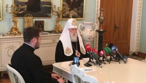 Le « patriarche » Philarète a créé son « Saint-Synode » et déclare « ne pas être concerné par les décisions de l’Église orthodoxe ukrainienne » du métropolite Épiphane